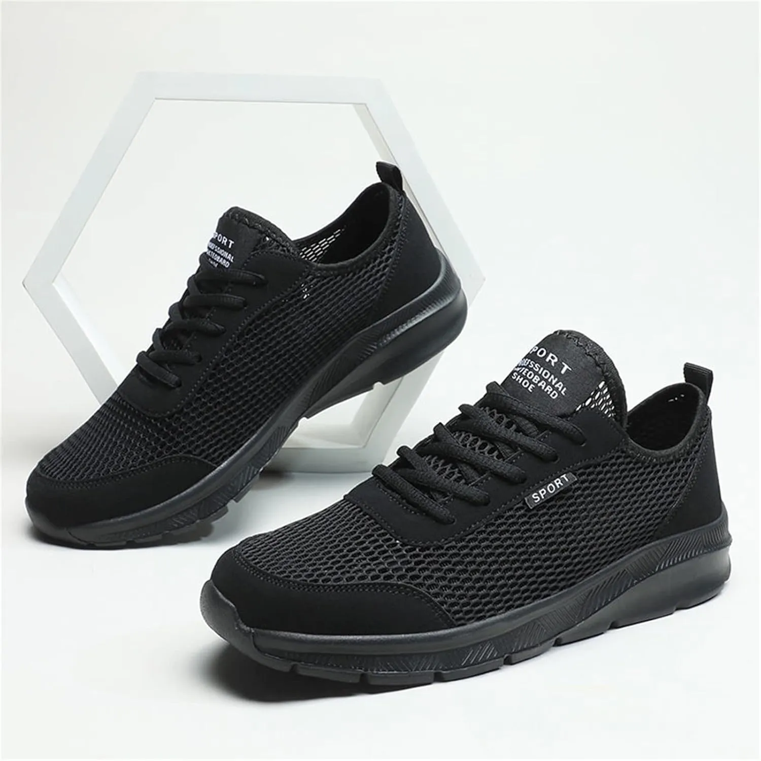 Fashion Summer Men Breathable Mesh Lightweight Comfortable Casual Shoes Sneaker Rack for Men Bedroom Wall