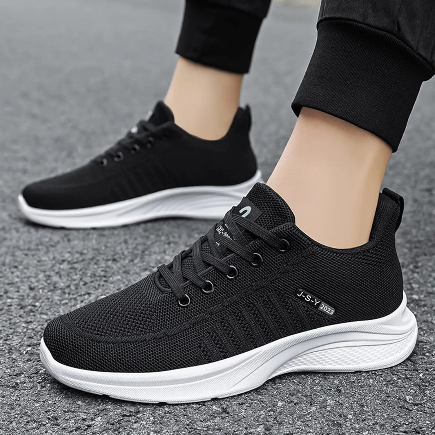 Fashion Summer Men Sports Shoes Flat Soft Bottom Mesh Breathable Comfortable Lace Up Solid Sneaker Socks for Men