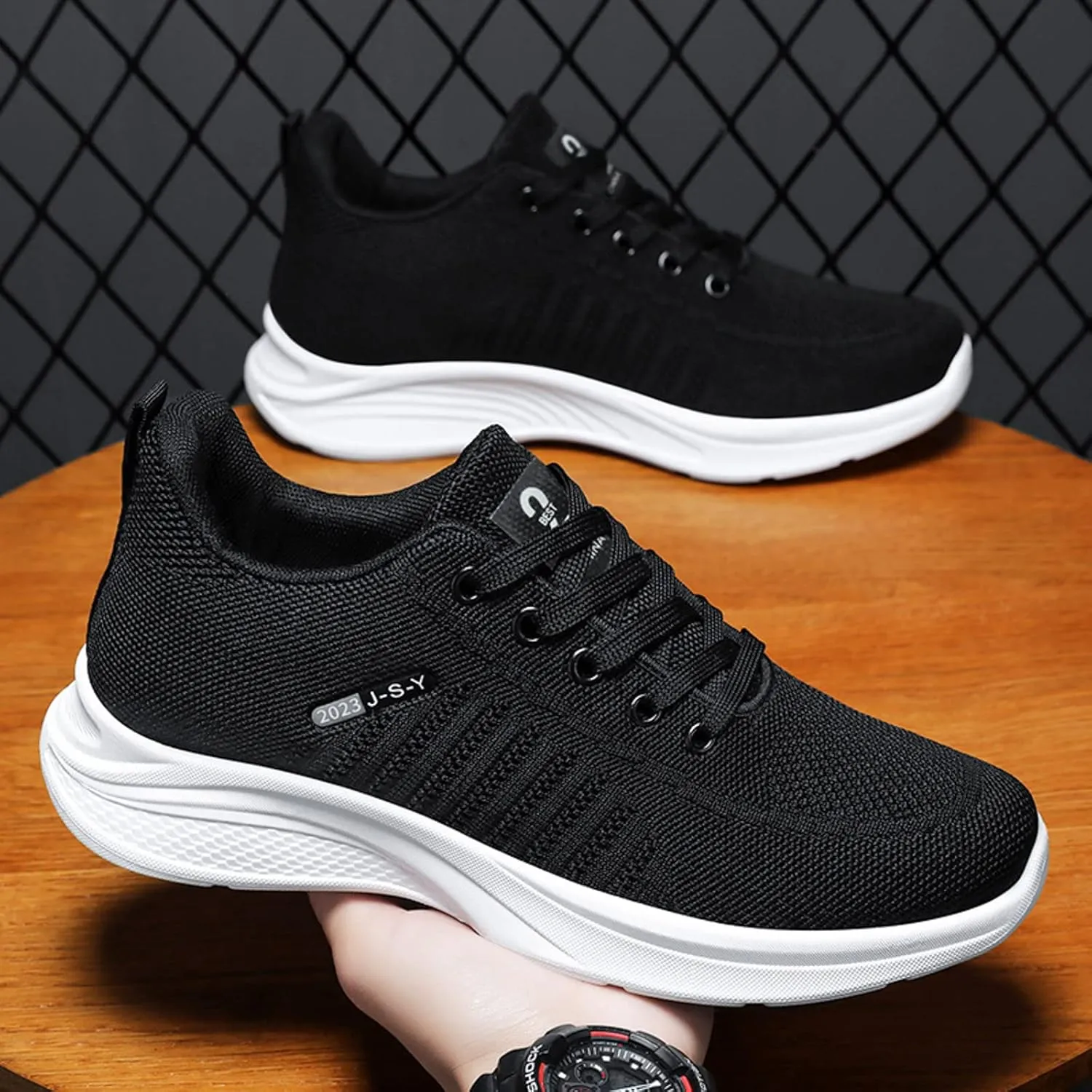 Fashion Summer Men Sports Shoes Flat Soft Bottom Mesh Breathable Comfortable Lace Up Solid Sneaker Socks for Men