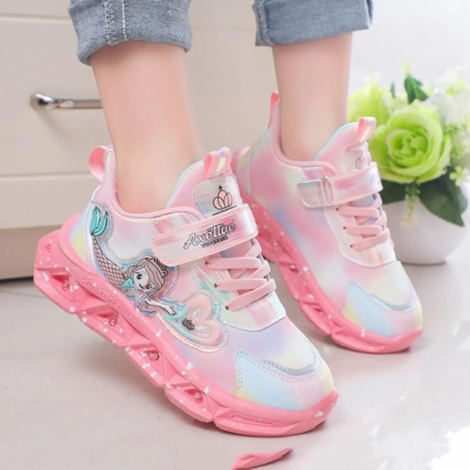 Girls’ Flat Sneakers Slip On Light-Up 𝗠ermaid Shoes Breathable Mesh Boots Lightweight Running Shoes