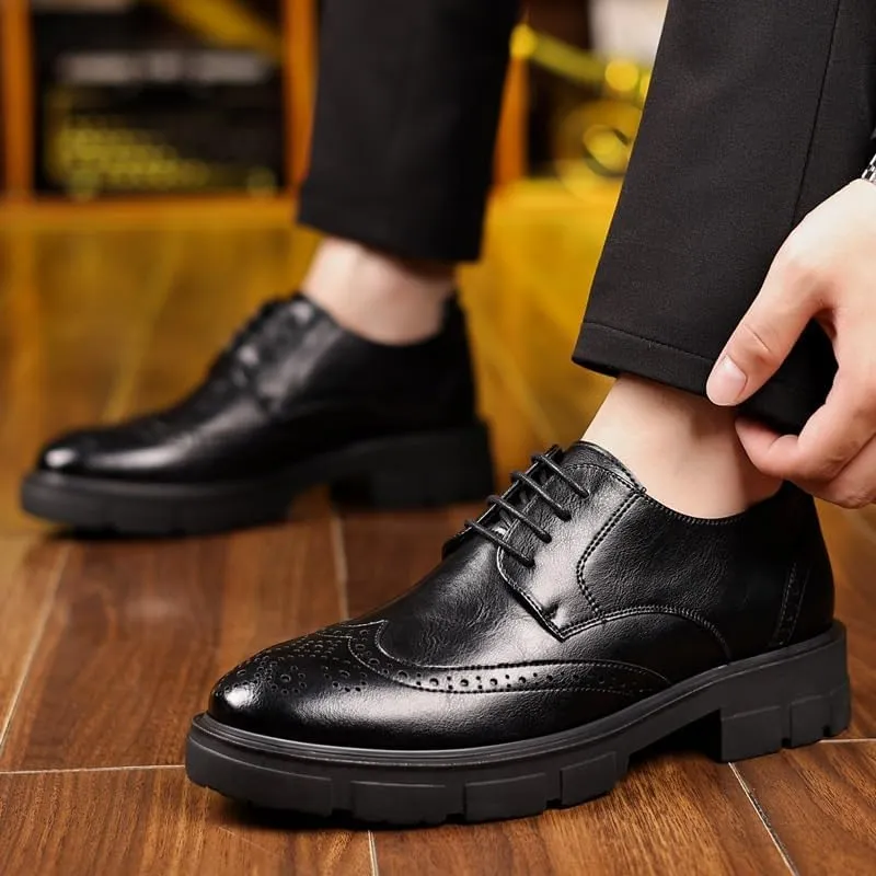 Men's Brogue Oxford Shoes Retro Pointed Toe Lace-up Rubber Thick Sole Leather Shoes Casual Versatile Carved Breathable Business Shoes for Men