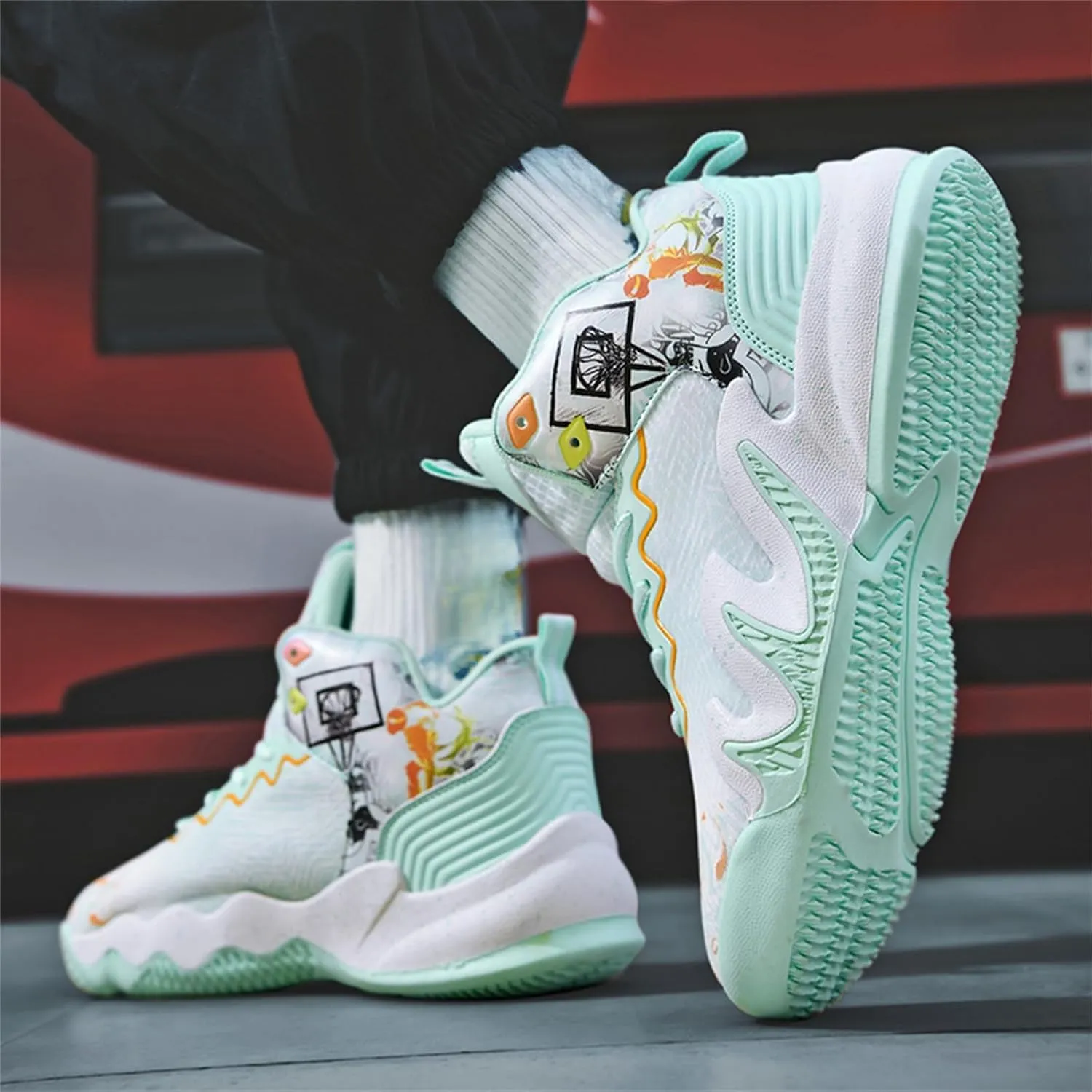 Men's Lace Up High Top Basketball Shoes Fashion Breathable Sneakers Casual Non-Slip Sports Shoes for Running Walking