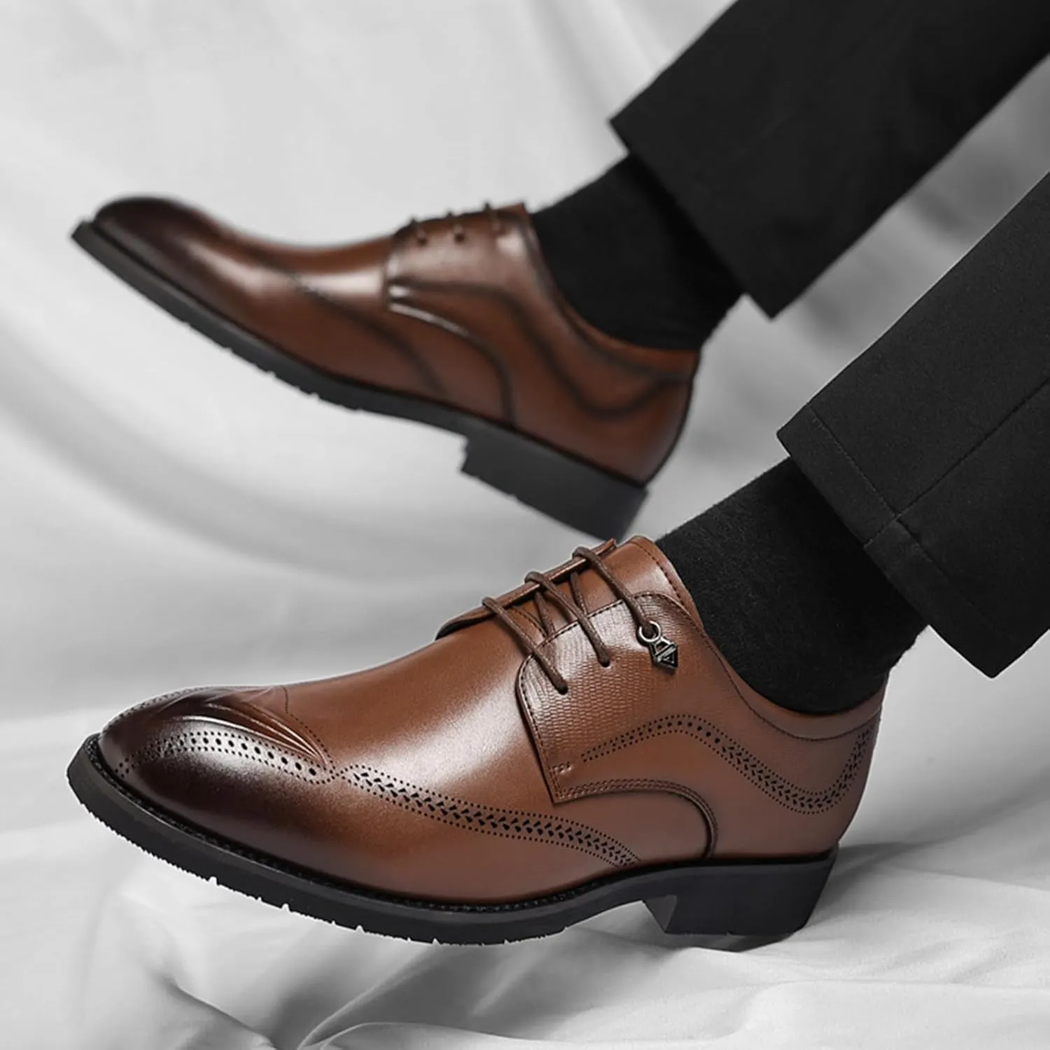 Men's Leather Brogue Oxford Shoes Classic Round Toe Block Heel Lace-Up Business Dress Shoes Retro Derby Oxford