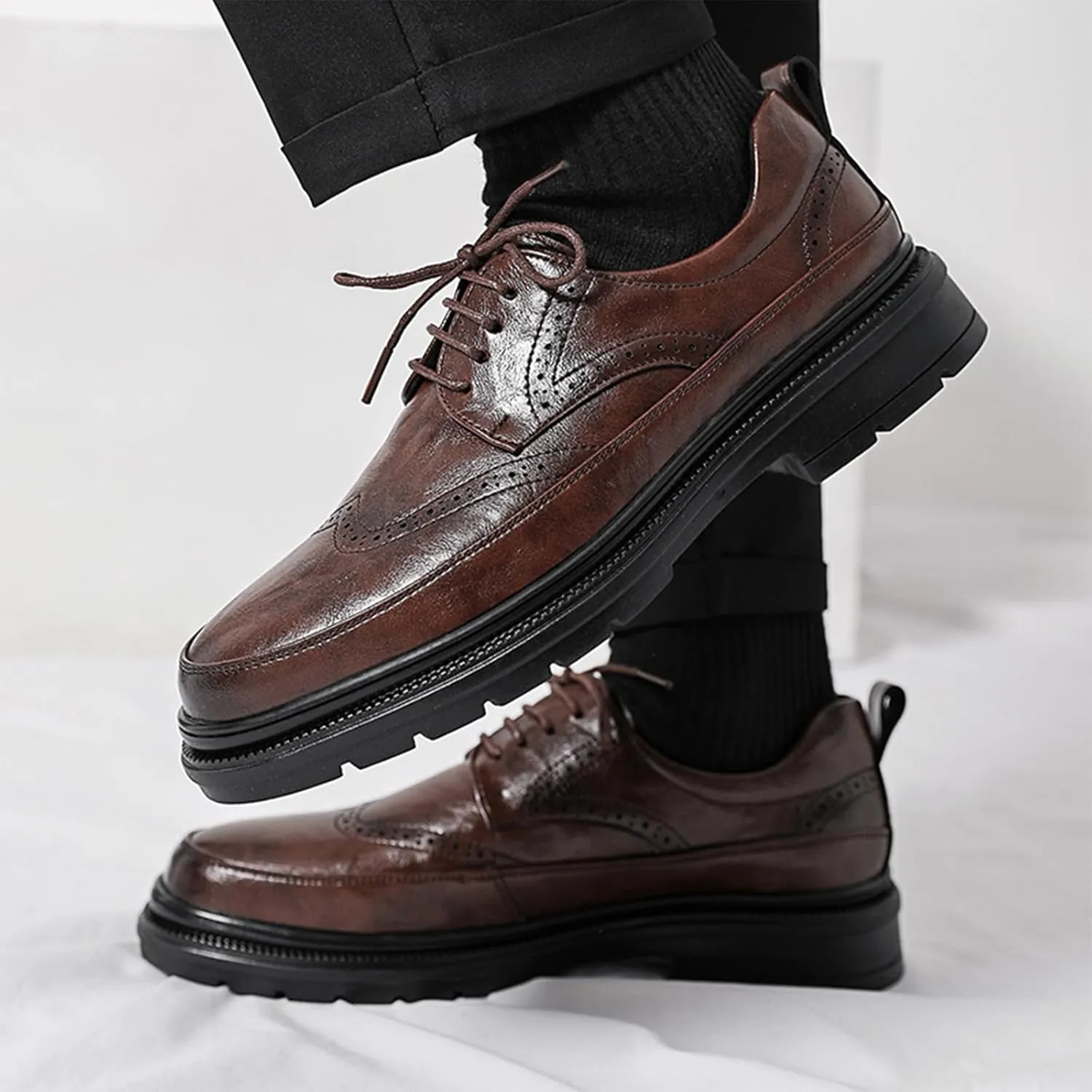 Men's Leather Platform Wingtip Business Oxfords Fashion Round Toe Lace Up Low Top Brogue Dress Shoes Hand Stitched Formal Derby Shoes
