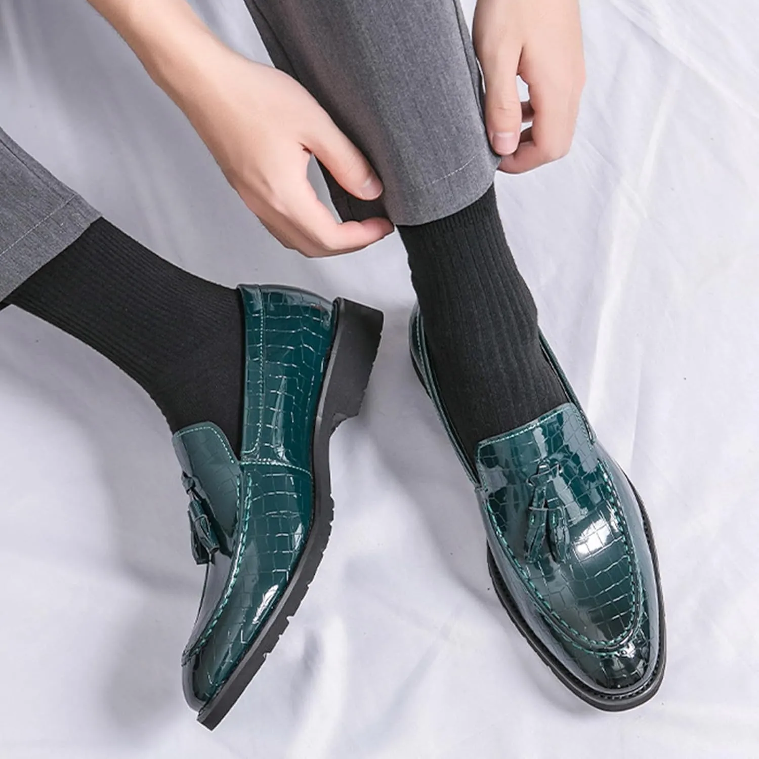 Men'S Leather Stone Pattern Tassel Slip-On Loafers,Fashion Pointed Toe Comfortable Low Top Non-Slip Dress Shoes,for Wedding Party Formal