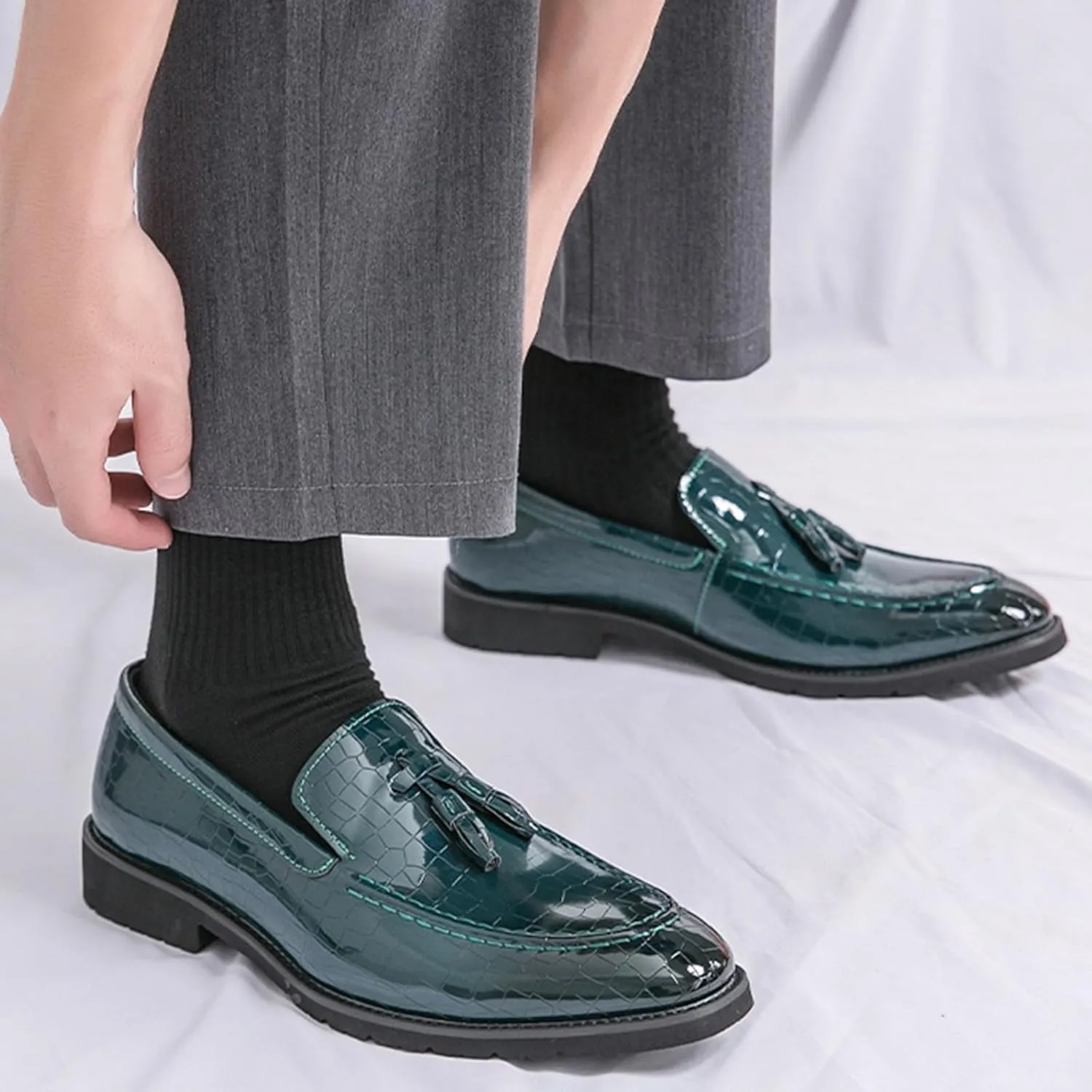Men'S Leather Stone Pattern Tassel Slip-On Loafers,Fashion Pointed Toe Comfortable Low Top Non-Slip Dress Shoes,for Wedding Party Formal