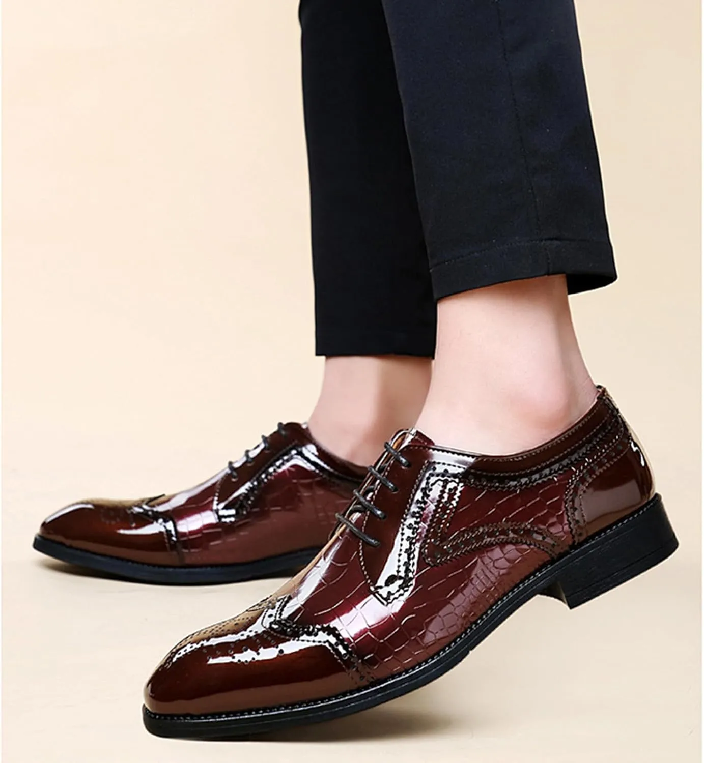 Men's Patent Leather Carved Brogue Oxford Shoes with Adjustable Laces Pointed Toe Wedding Shoes for Men, Business Formal Casual Shoes