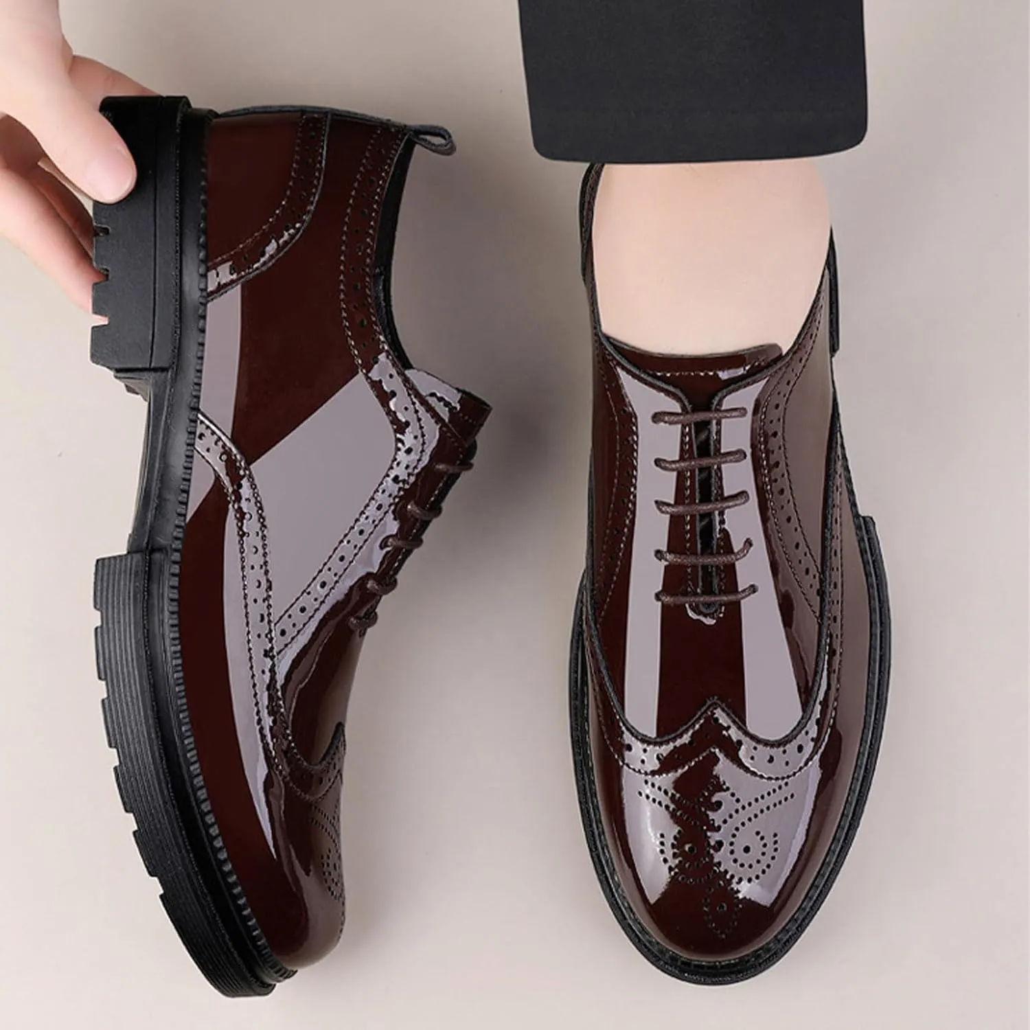 Men's Patent Leather Wingtips Carved Brogue Derby Shoes Classic Round Toe Lace Up Thick Sole Dress Oxfords Breathable Handmade Formal Business Shoes