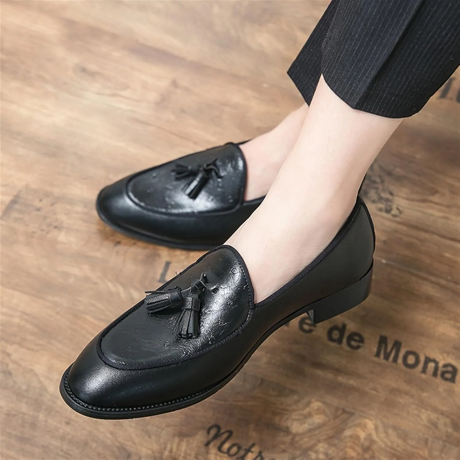 Men's Tassel Loafers – Lightweight Leather Slip-On Shoes with Comfortable Flat Heel, Fashionable for Prom and Casual Wear