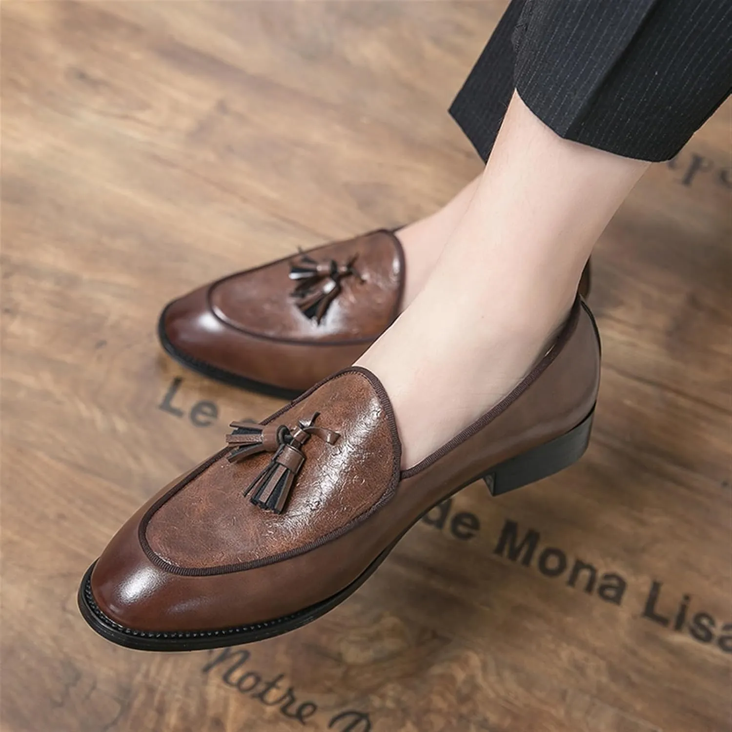 Men's Tassel Loafers – Lightweight Leather Slip-On Shoes with Comfortable Flat Heel, Fashionable for Prom and Casual Wear