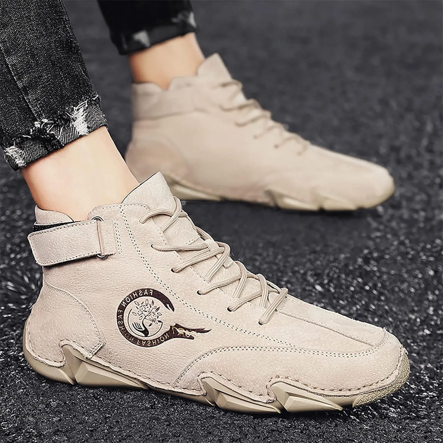 New Spring and Men's Leather Shoes Korean High Top Short Boots Shoe Men's Sneaker