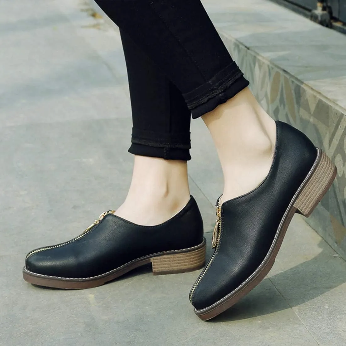 VOKLIN Women's Classic Oxford Shoes Round Toe Zipper Comfort Low Heels Western School Oxfords Pump Brogues