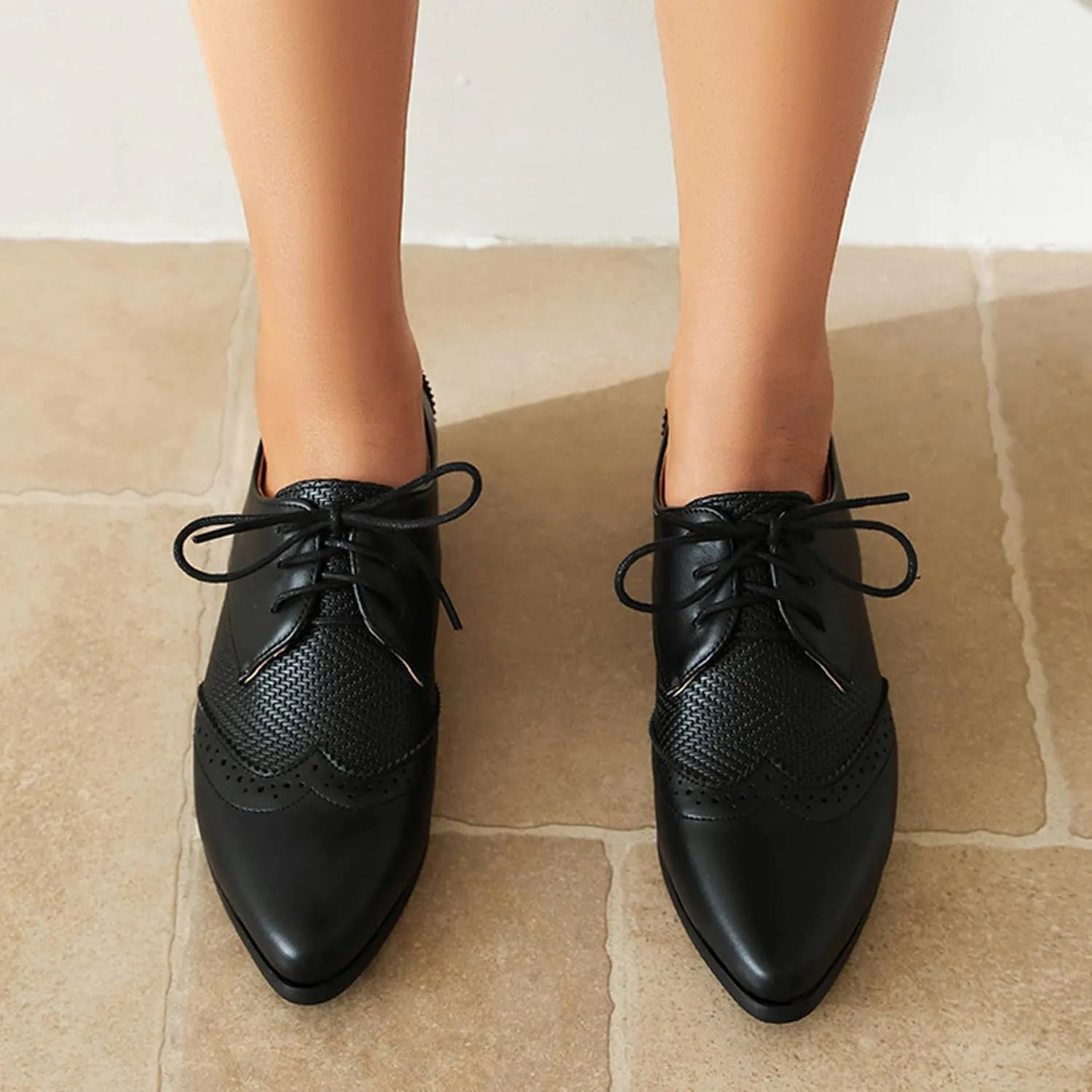 Women's Leather Comfortable Lace Up Low Heel Brogue Oxford Shoes Classic Retro Breathable Pointed Toe Low Top Business Dress Oxford Shoes for Wedding Work Date Party