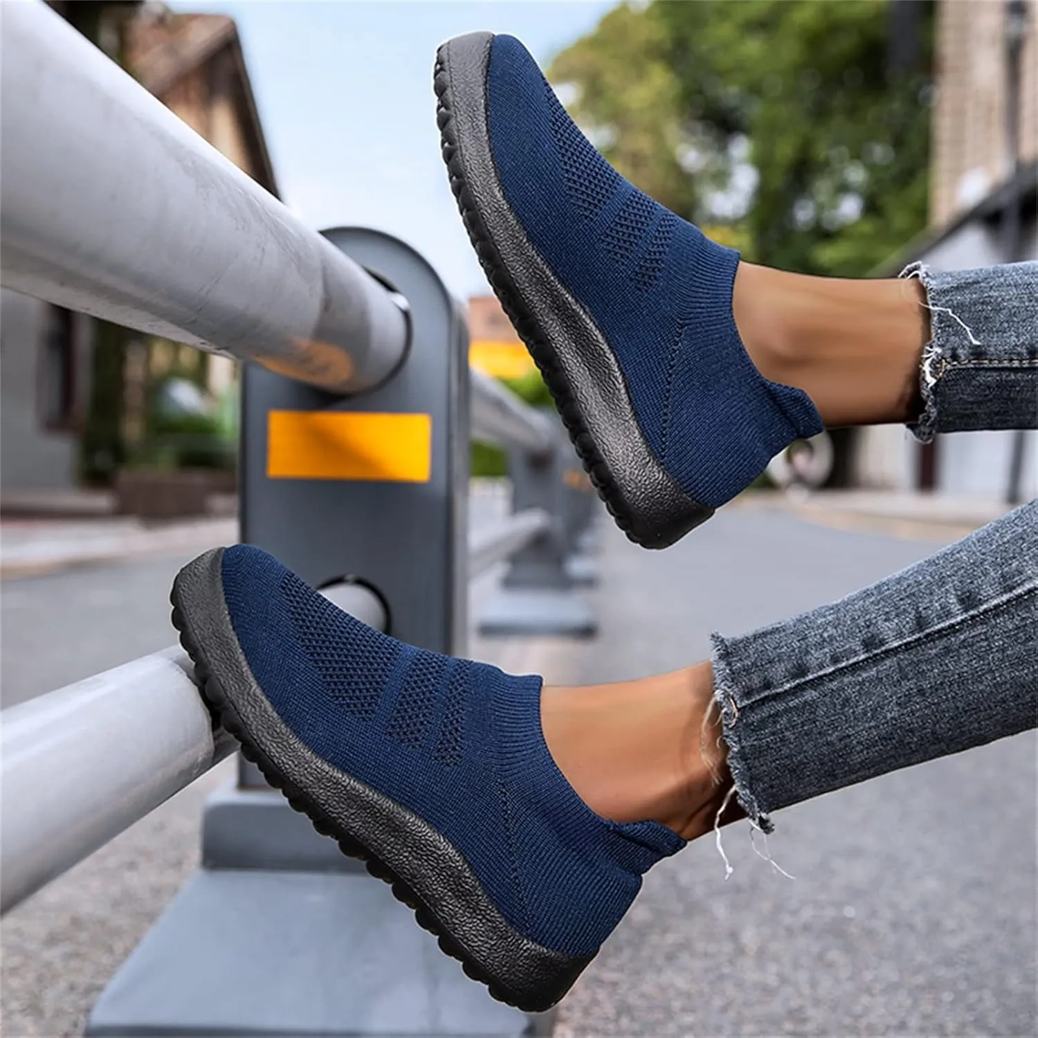 Womens Slip on Walking Shoes Comfort Lightweight Womens Running Shoes Comfortable Casual Shoes for Fall Casual Sneakers Waterproof Tennis Shoe Trainers Shoe